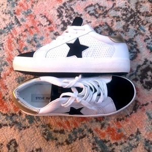 Steve madden sneakers
